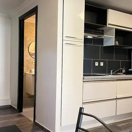 Avec Terrasse Apartament *